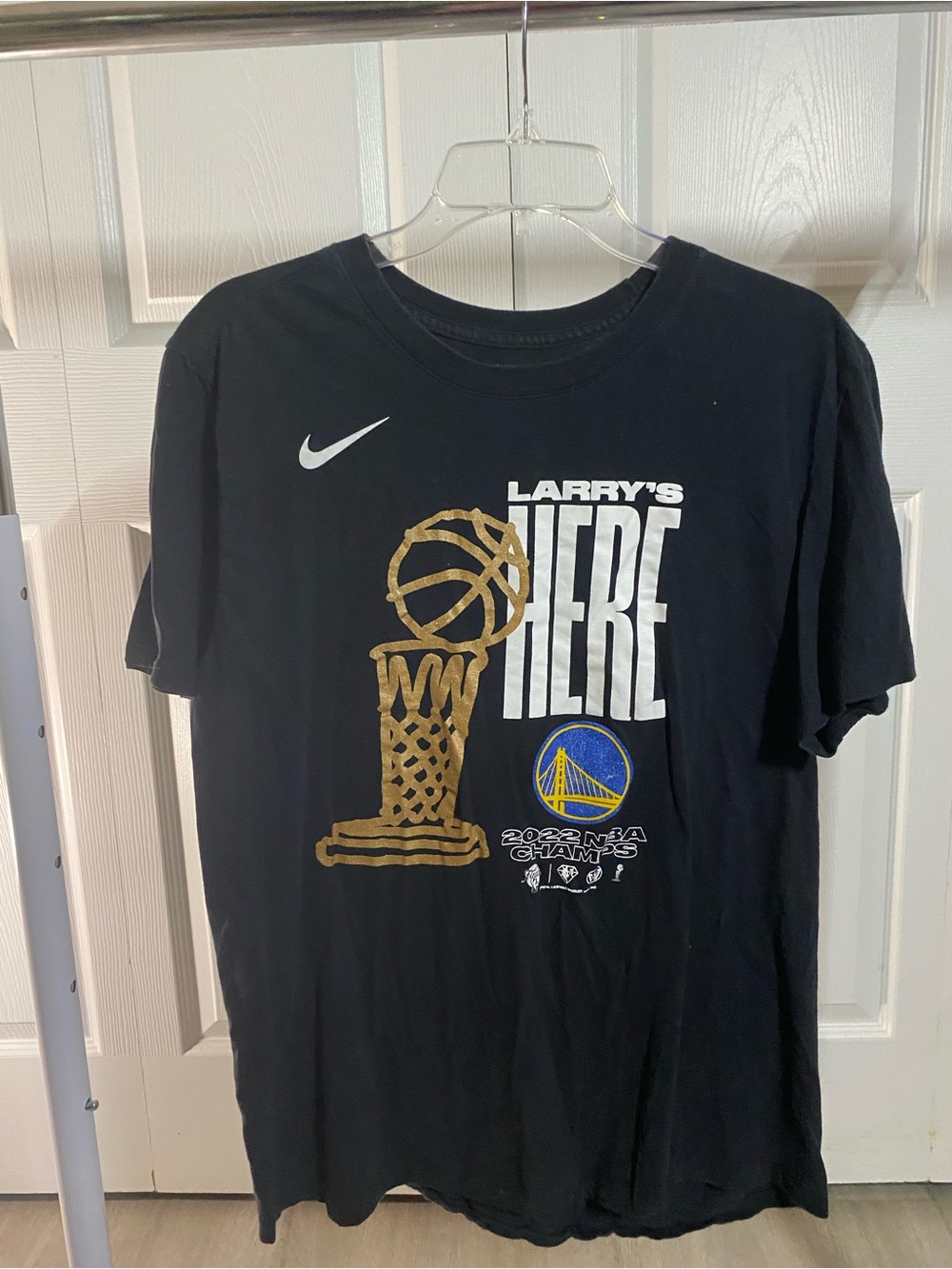 Nike Golden State Warriors Larry's Here 2022 NBA Champs Black Graphic Tee